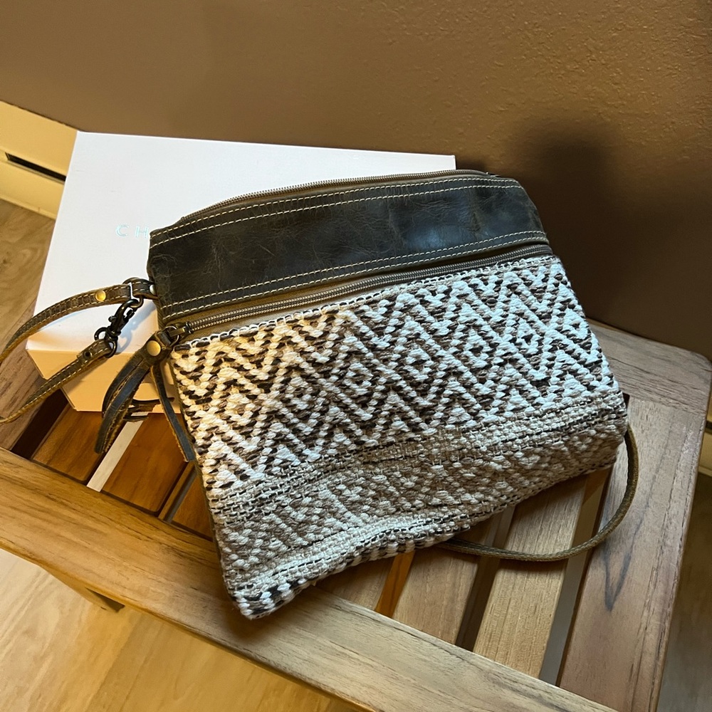Myra Crossbody bag